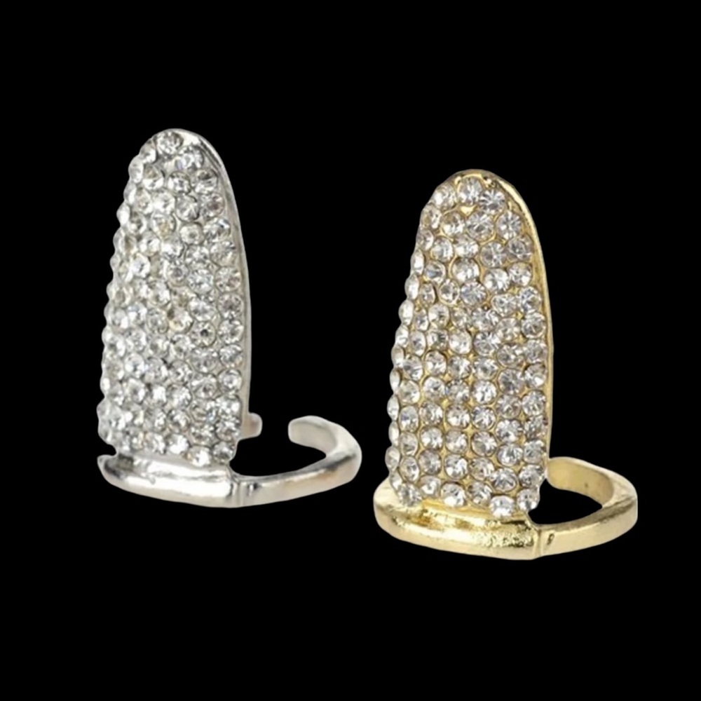 Swarovski Crystals silver plated nail rings.NEW